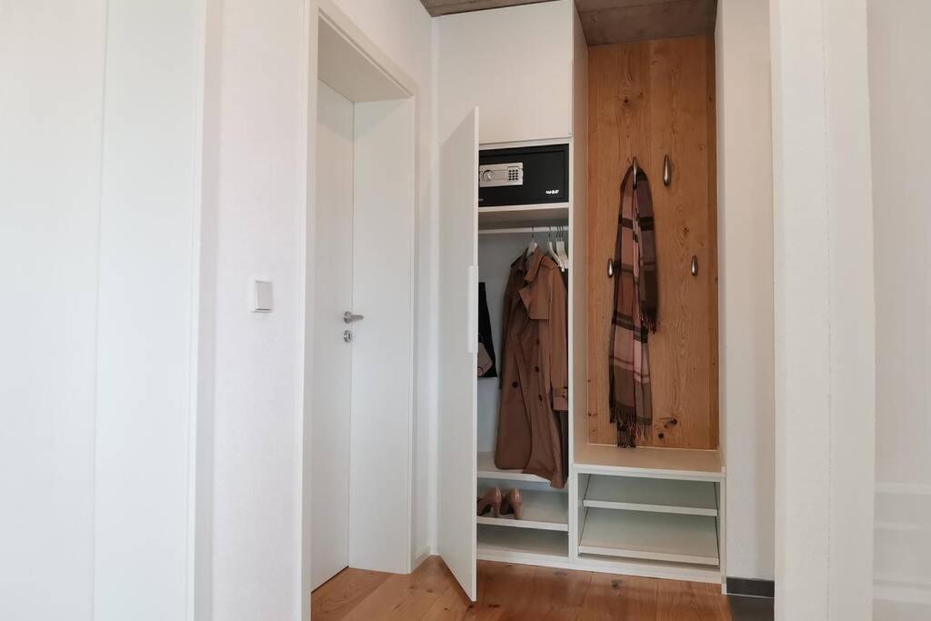 Moderne Ferienwohnung Rhenum Mit Wallbox Waldshut-Tiengen Kültér fotó